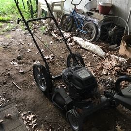 LAWN MOWER