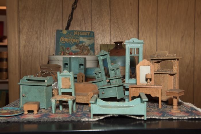 Antique Dollhouse Furniture