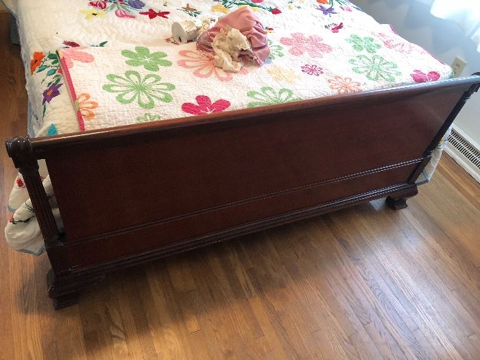 Smaller Size very nice Sleigh bed 