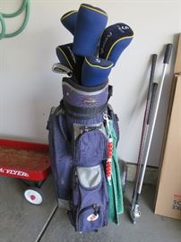 Ladies Power Bilt golf clubs bag and wheeled Caddy
