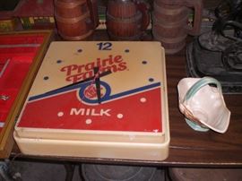 Prarie Farms Dairy lighted clock