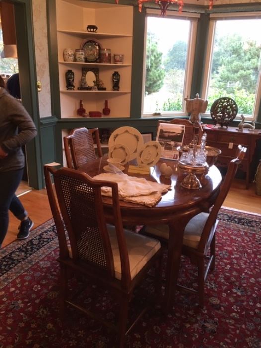 Century Dining Table with 6 chairs