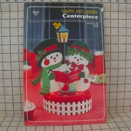 NOS Snowman Holiday Fold-out Centerpiece 