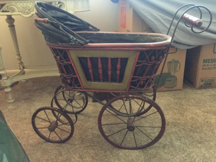 Antique Victorian Baby Buggy Excellent Condition.
