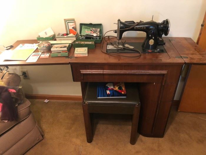 Antique Singer Sewing Machine with Beautiful Folding Table Cabinet
