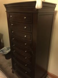  LARGE JEWELRY  CHEST