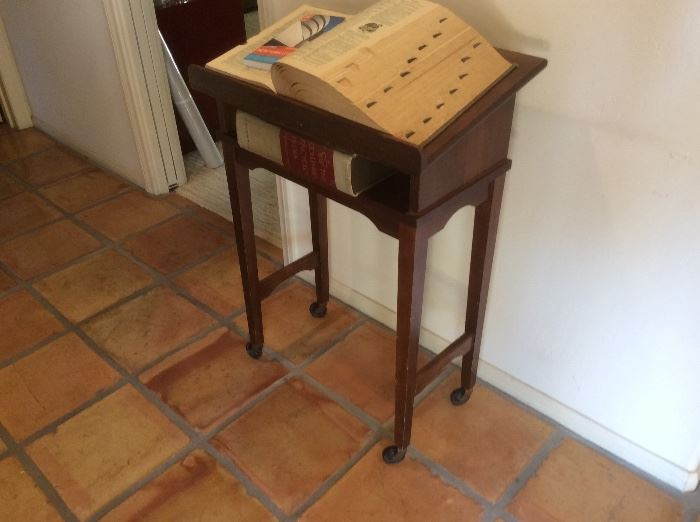 Dictionary table with dictionaries 