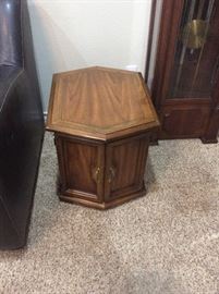 End table