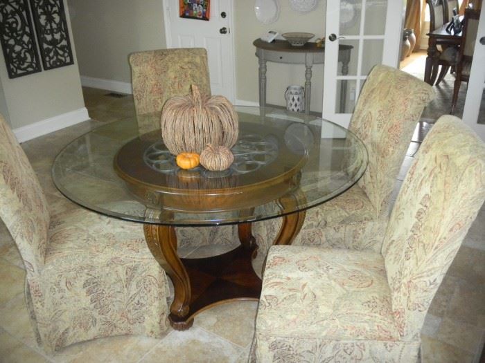 casual dining table