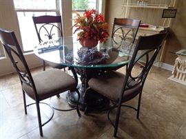kitchen dining set w/glass top