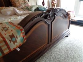 foot board of king bed