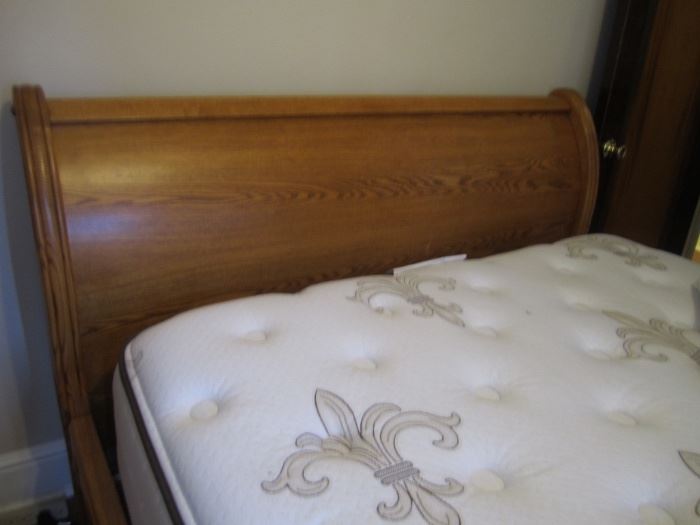 QUEEN SIZE SLEIGH BED BY OAKWOOD INTERIORS AND QUEEN SIZE MATTRESS SET