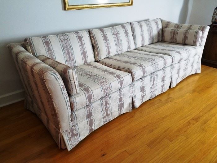 Contemporary Sofa: http://www.ctonlineauctions.com/detail.asp?id=763051
