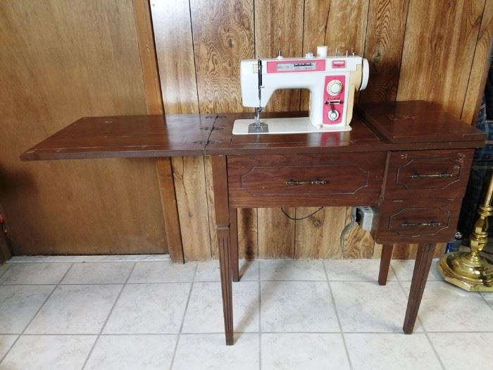 Antique Treadle Singer Sewer: http://www.ctonlineauctions.com/detail.asp?id=763757 