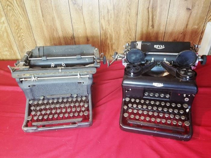 Underwood and Royal Vintage Typewriters: http://www.ctonlineauctions.com/detail.asp?id=764173