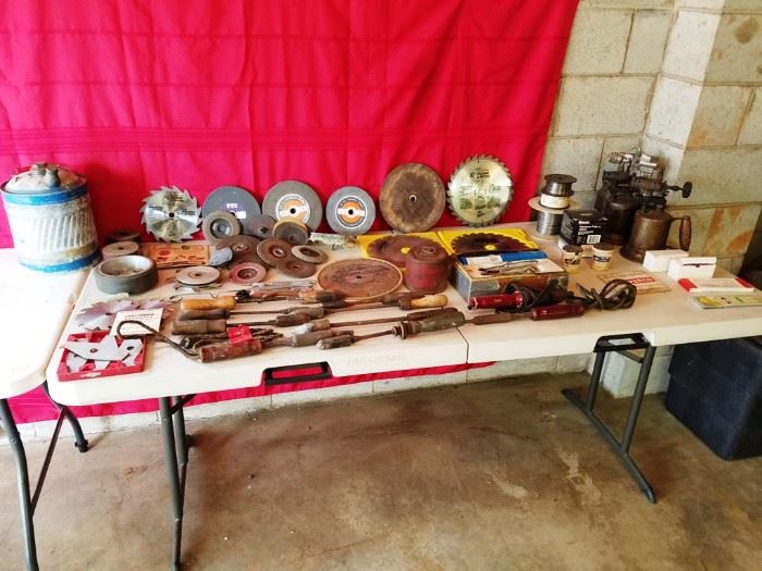 Circular Blades, Grinding Wheels, & Vintage Soldering http://www.ctonlineauctions.com/detail.asp?id=764576