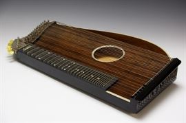 Concert Zither Edelton in Hard Case