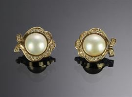 Estate 14K Gold, Diamond & Mabe Pearl Earrings