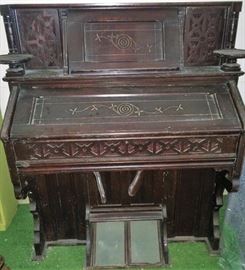 Great Western Organ Company Pump Organ