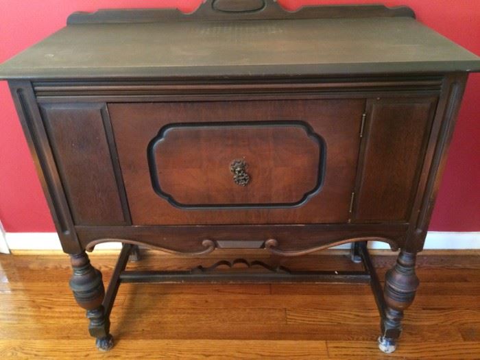 Small Antique/Vintage Sideboard