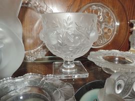 Lalique Square Footed Vase with Birds 