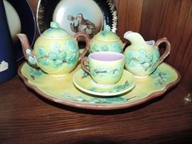 RARE Majolica 6 PC. Set ...very good condition !