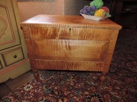 Custom made for the owners from OLD Tiger Maple Boards - circa 1970s era - HAND MADE...AMAZING DETAIL and GREAT SMALL SIZE ! Hinged top...