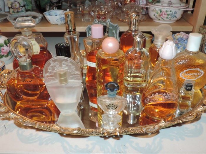 Vintage Commercial Perfume Bottles - Please do not attempt to spray or open these at the sale - contents are vintage. 