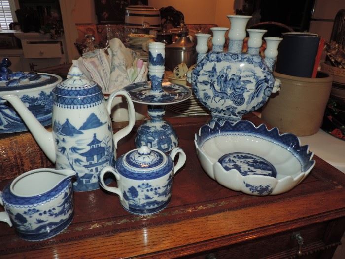 Some of the Blue and White "Canton" 20th Century Mottahedeh Porcelain 