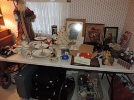 another table of misc. small and FUN ITEMS !