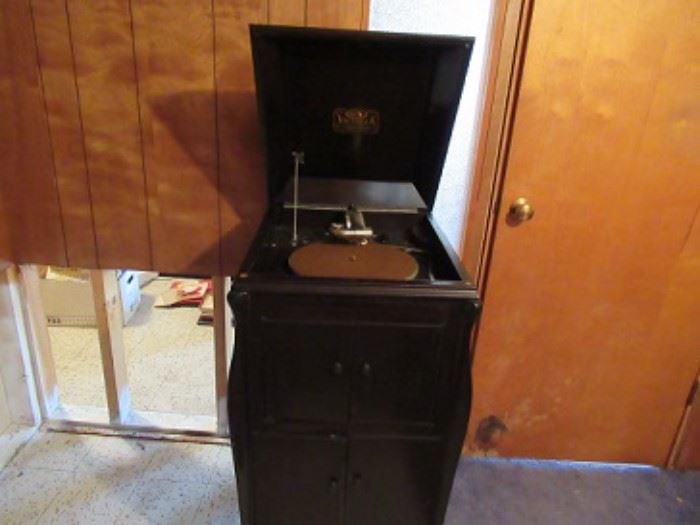 Victor talking machine. one of the earliest record players.