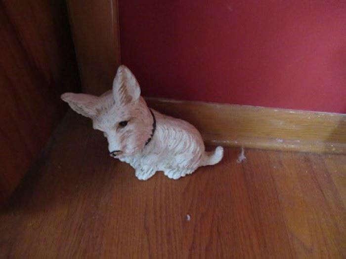 chalkware scotty dog.