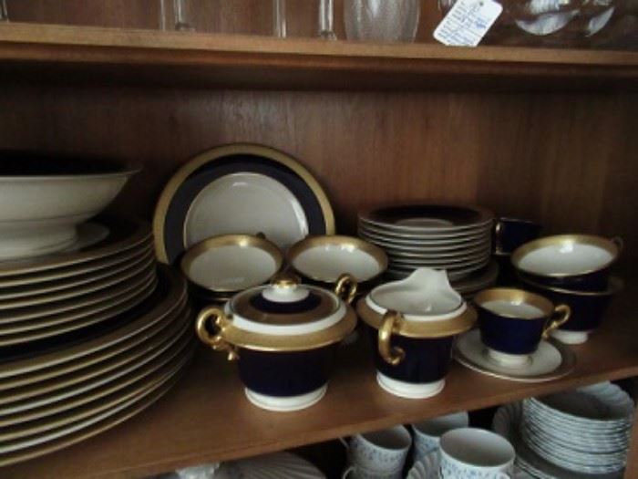 Old Ivory Syracuse China  44 pcs.  8 dinner, salad, sandwich, 8 cups & saucers.  1 serving bowl  1 demi tasse cup @saucers