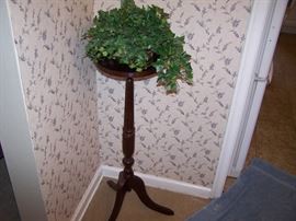 PLANT PEDESTAL & FAUX PLANT