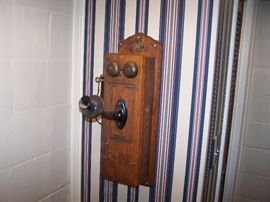 OLD OAK WALL PHONE