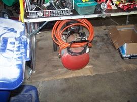 AIR COMPRESSOR