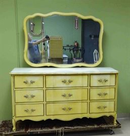 French Provincial Dresser w/Mirror