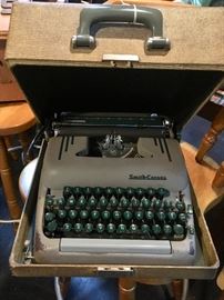 Vintage Smith Corona Typewriter in original case