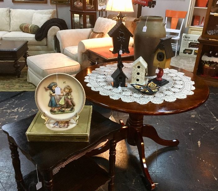Large Foyer Table and Small Mahogany Square Side Table, and a Hummel Plate from 1980