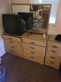 Mid Century Dresser and night stand
25.00