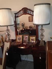 Mirrored vanity; vintage lamps
