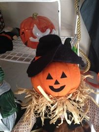 Pumpkin scarecrow
