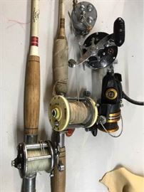 Lot 3 Vintage Fishing Items
