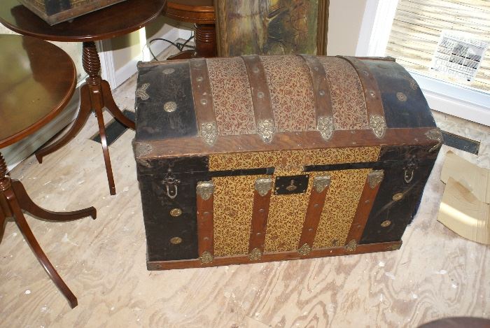 Antique Dome Top Trunk 