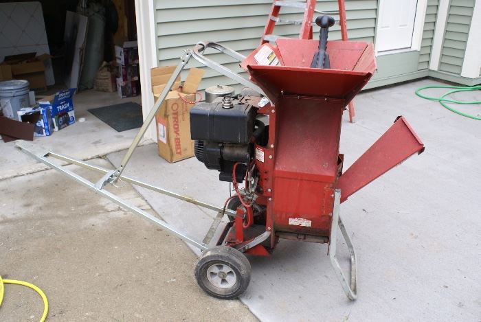 Pull Behind your Tractor or Push Troy Built Electric Start Super Tomahawk 2 in 1 Chipper/Shredder "WORKS"