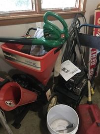 Wood chipper.