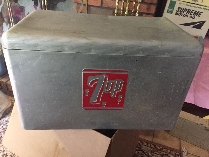 Vintage 7Up cooler