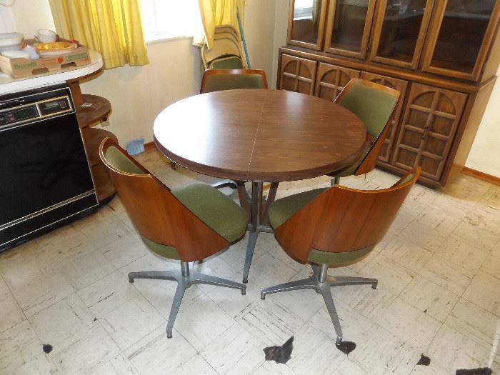 Brody Mid Century Table and 4 Barrel chairs