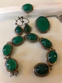 Vintage jewelry parure