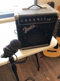 Fender amplifier, microphone on stand